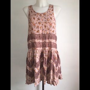 Logo Lavish Sleeveless Dress Size 12.